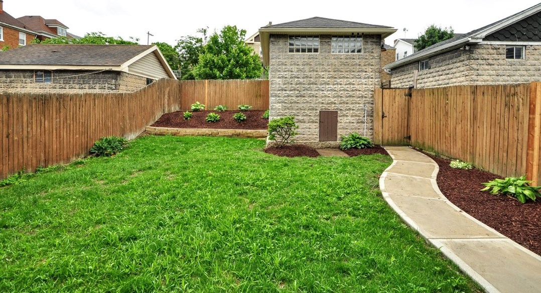 3319 Piedmont Ave, Pittsburgh PA 15216-2220 exterior