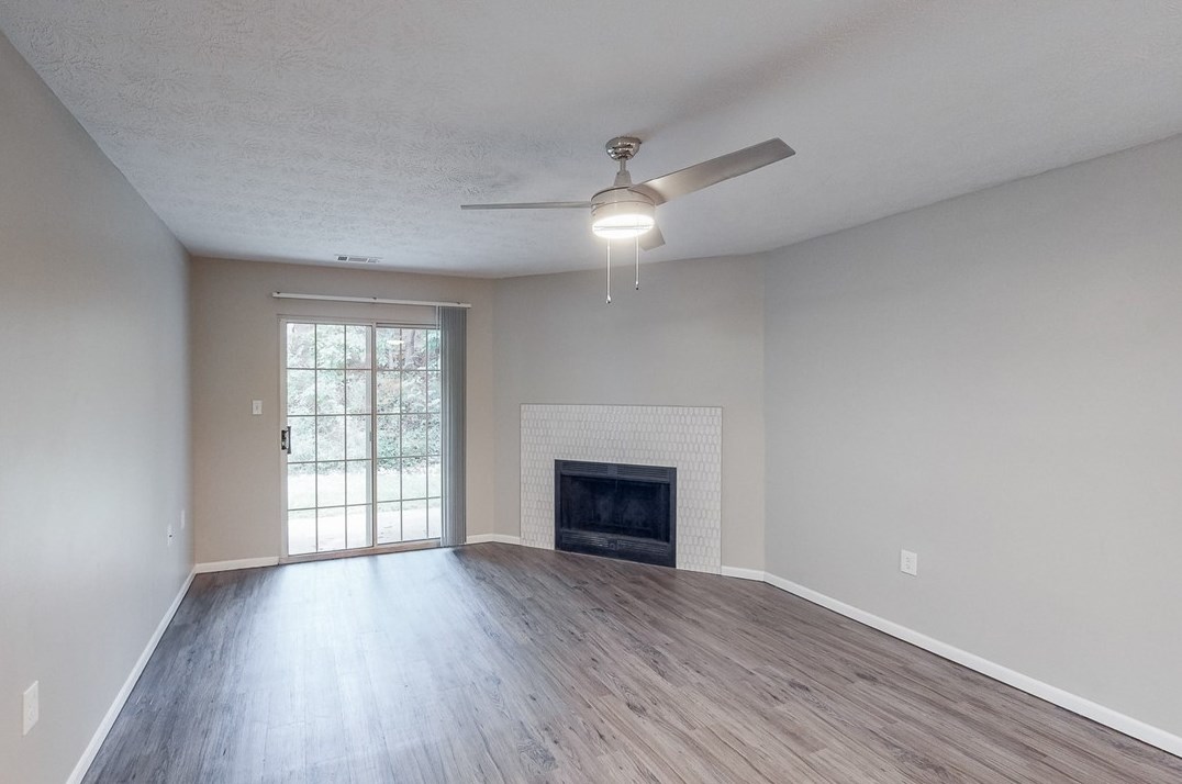 916 Beaver Grade Rd #1208, Moon Twp, PA 15108