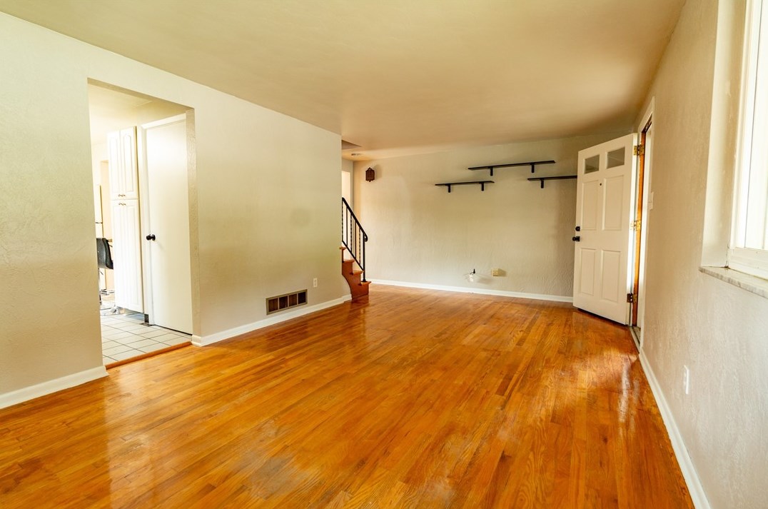 4045 Cloverlea St, Pittsburgh PA 15227-3442 exterior