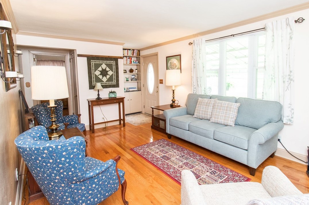 8300 Remington Dr, Pittsburgh PA  15237-5732 exterior