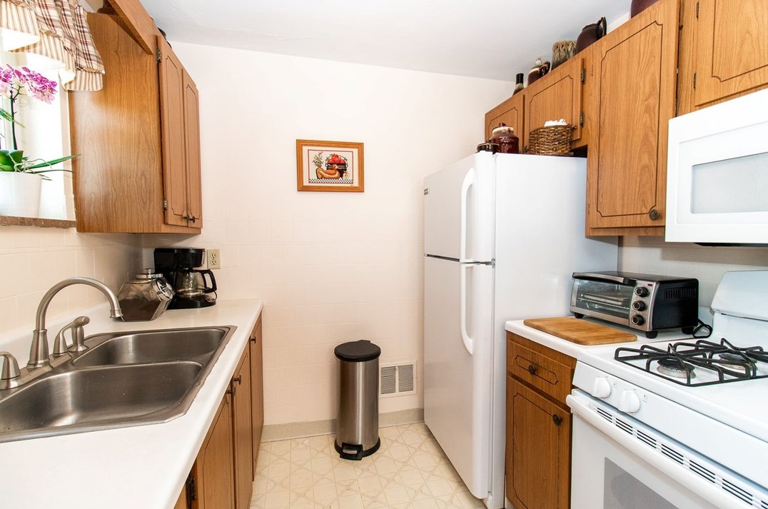 8300 Remington Dr, Pittsburgh PA  15237-5732 exterior