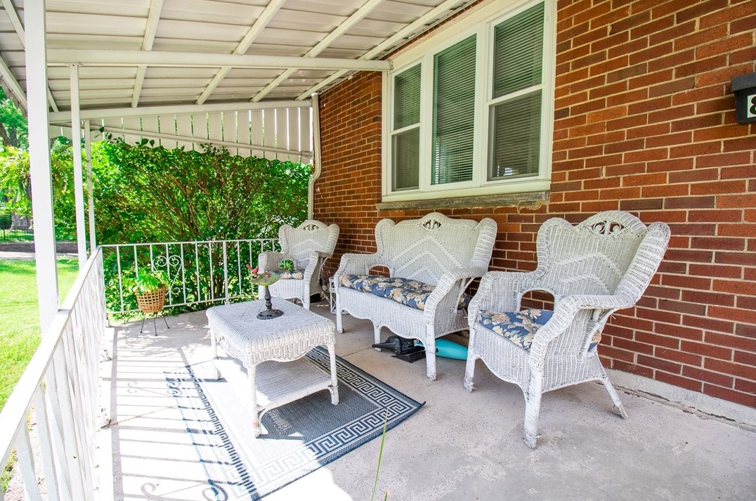 8300 Remington Dr, Pittsburgh PA  15237-5700 exterior