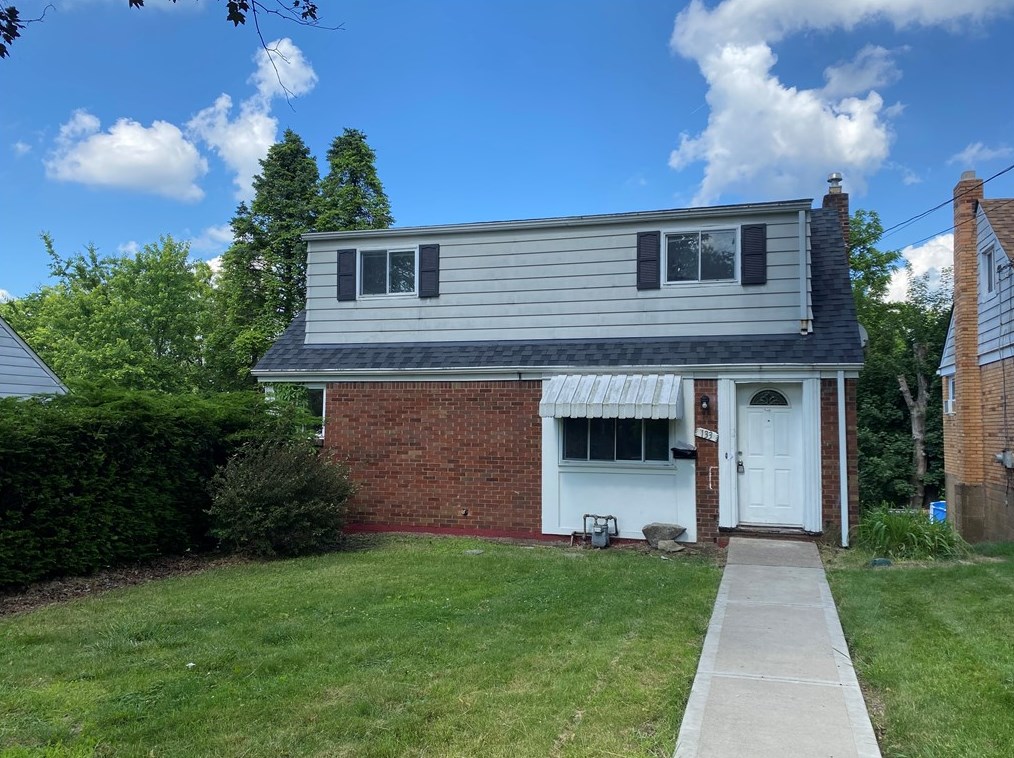 133 Wilson Dr, Pittsburgh, PA 15235-1735