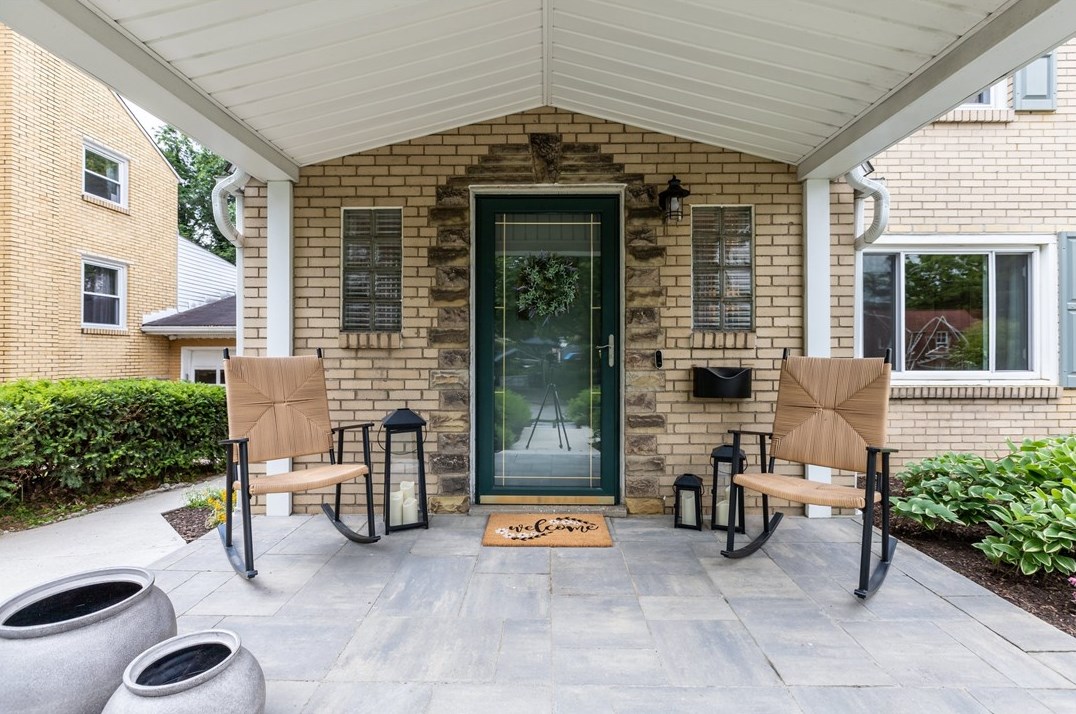 1332 White Oak Dr, Verona, PA 15147-2430