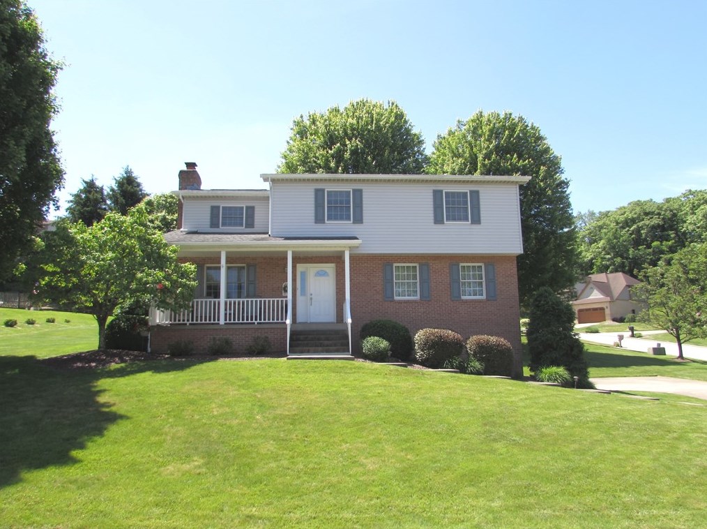 107 Rockland Dr, Pittsburgh, PA 15239-2038