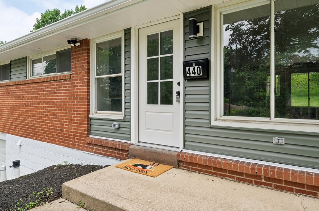 440 Garden City Dr, Monroeville, PA 15146