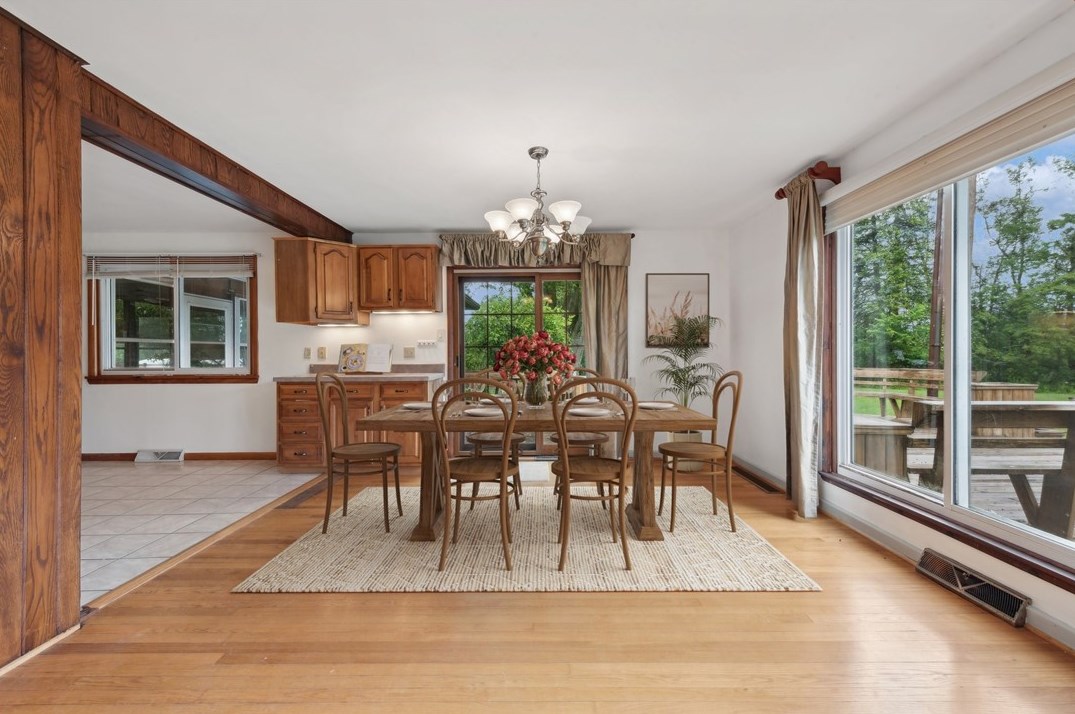 504 Sandworks Rd, Hunker, PA 15639