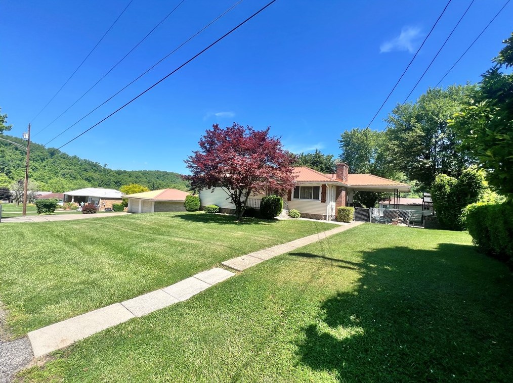 407 Seymour Dr, West Newton, PA 15089