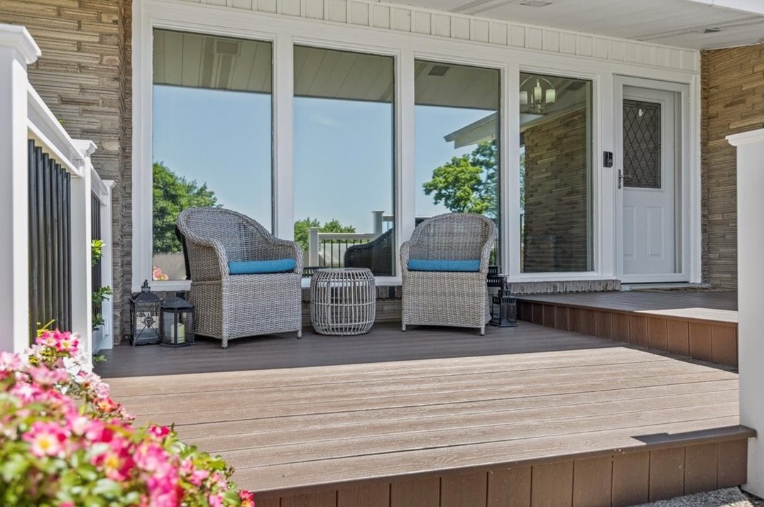 286 Oriole Dr, Pittsburgh PA 15220-3215 exterior