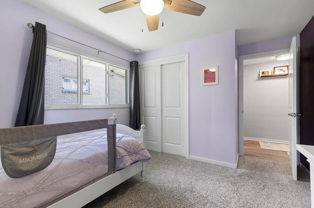 286 Oriole Dr, Pittsburgh PA 15220-3215 exterior