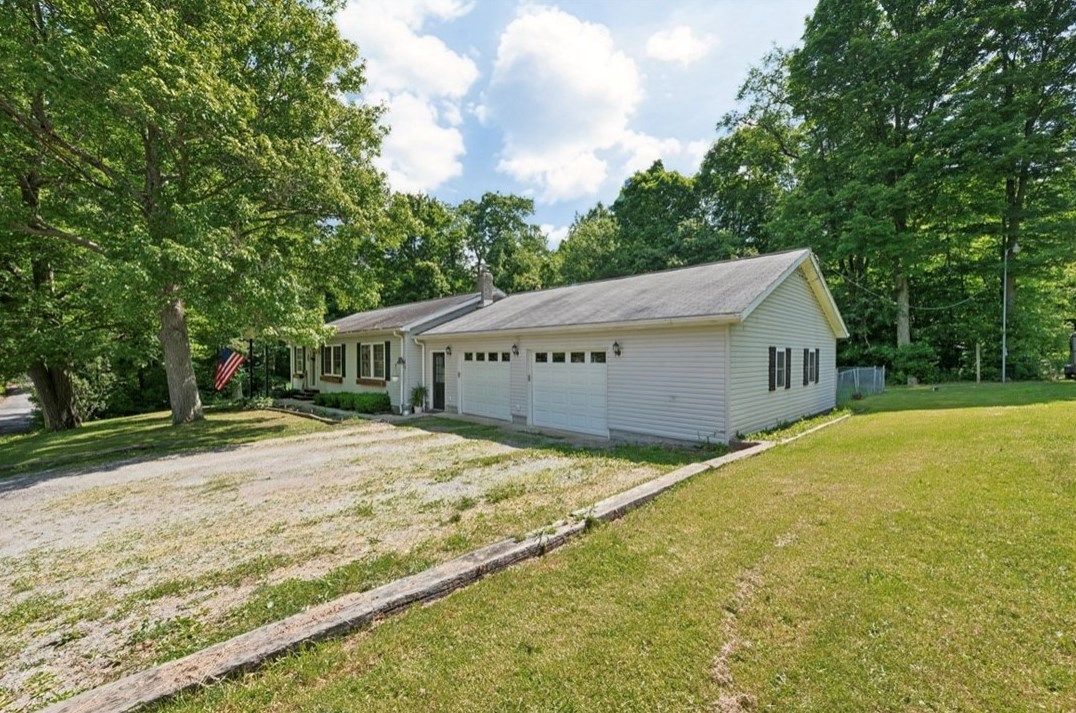 284 Morris Rd, Friedens, PA 15541-7924