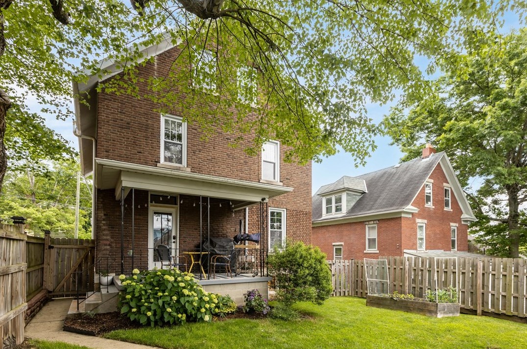 570 4 St, Butler PA 16001-4503 exterior