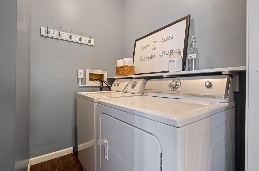 311 Jacksonia St, Pittsburgh PA  15212-4412 exterior