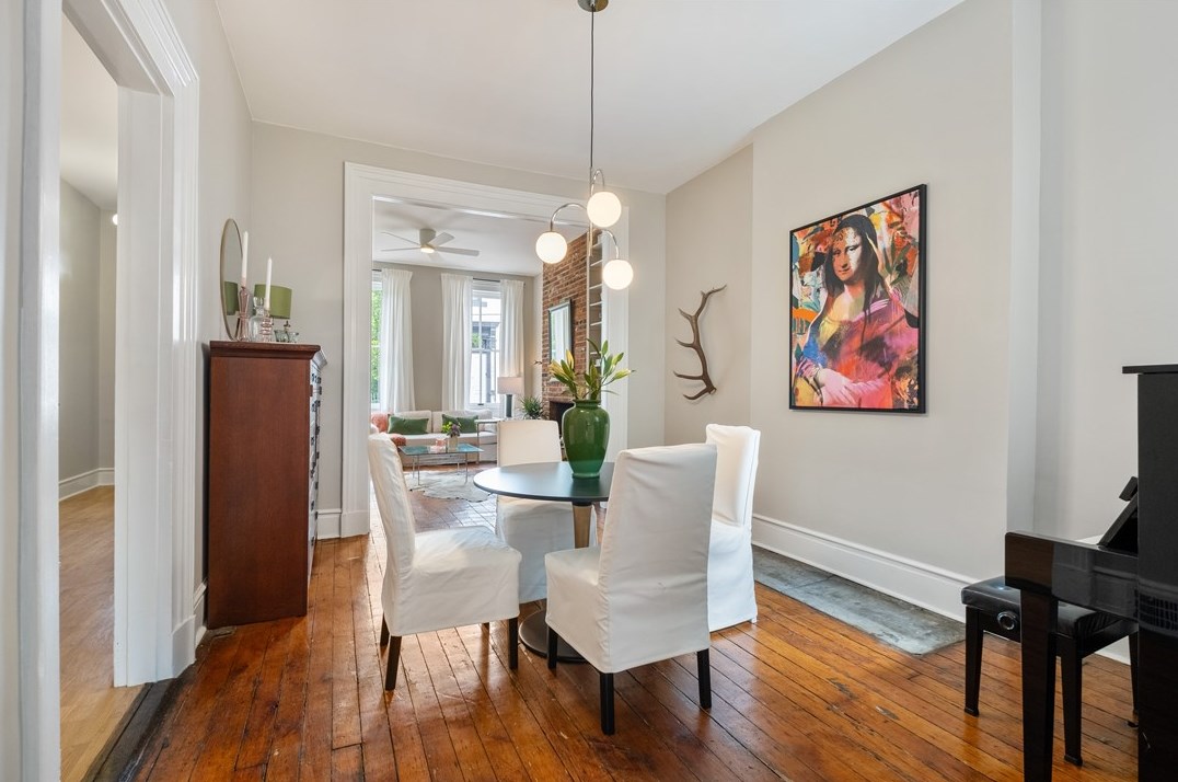 311 Jacksonia St, Pittsburgh PA  15212-4412 exterior