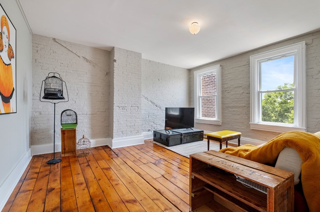 311 Jacksonia St, Pittsburgh PA  15212-4412 exterior