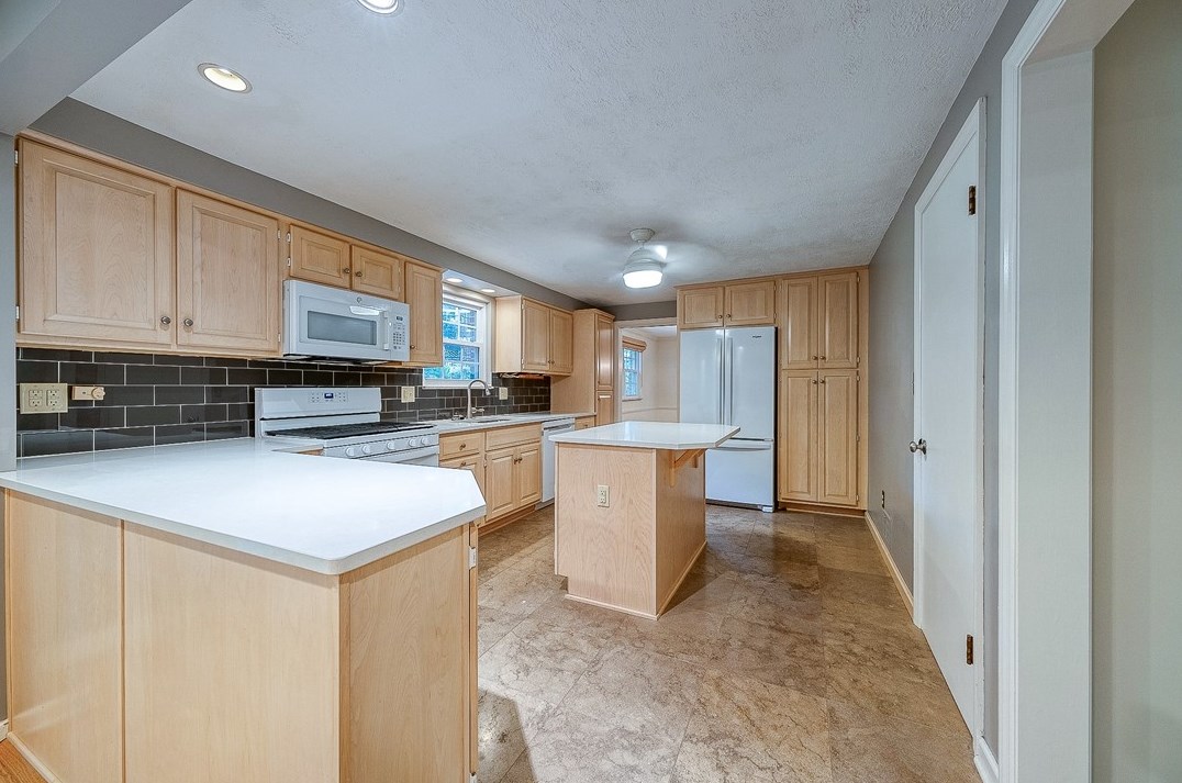 578 Olive St, Pittsburgh PA  15237-4879 exterior