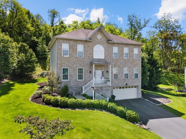407 Independence Blvd, Washington, PA 15301-9581