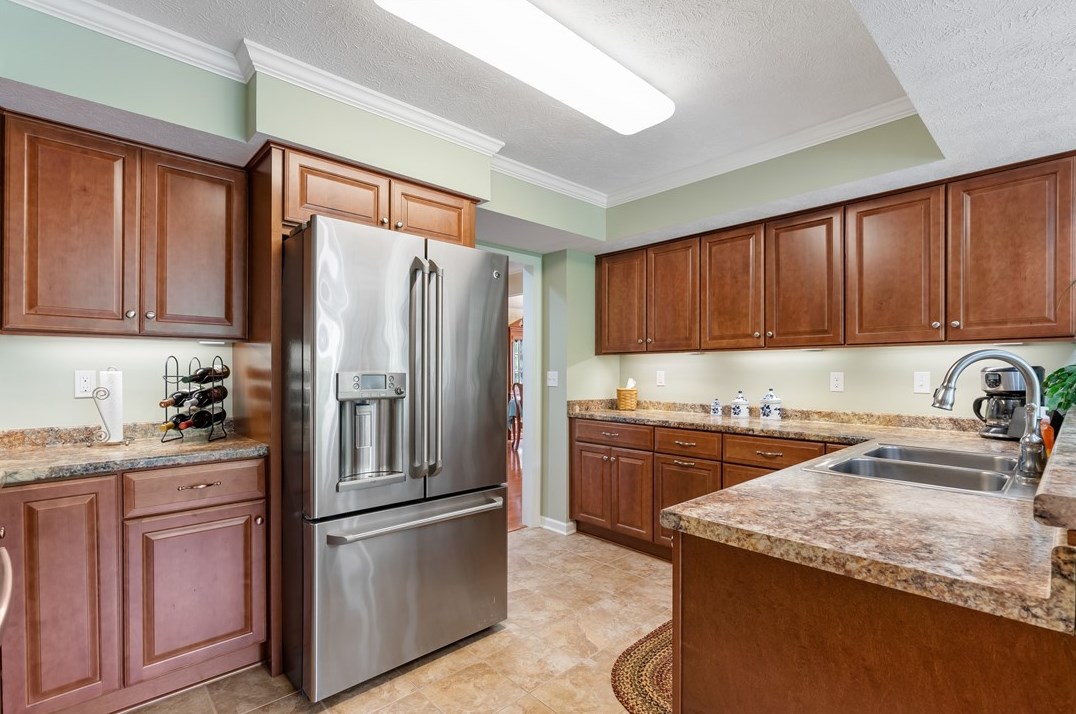 226 Hytyre Farms Dr, Gibsonia PA 15044-7825 exterior