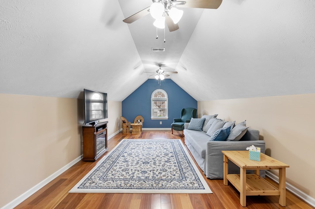 226 Hytyre Farms Dr, Gibsonia PA 15044-7825 exterior