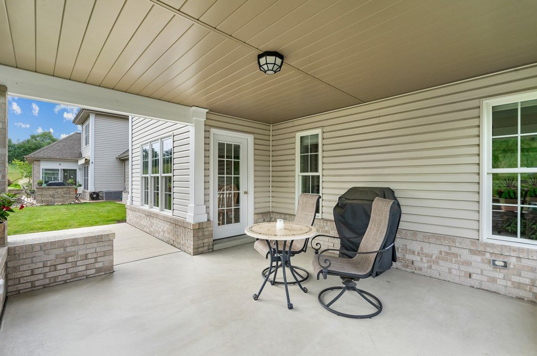 226 Hytyre Farms Dr, Gibsonia PA 15044-7825 exterior