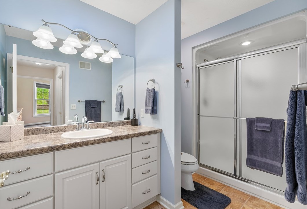 226 Hytyre Farms Dr, Gibsonia PA 15044-7825 exterior