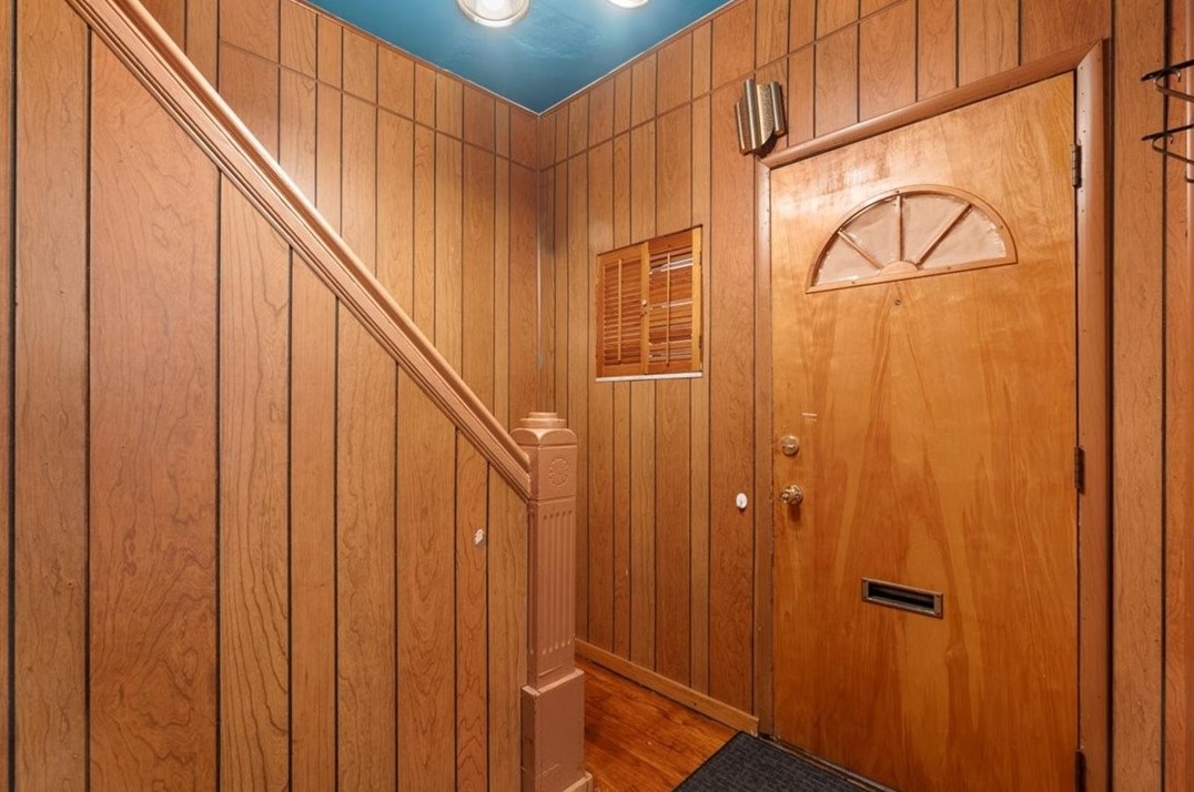 815 Steuben St, Pittsburgh, PA 15220-5630