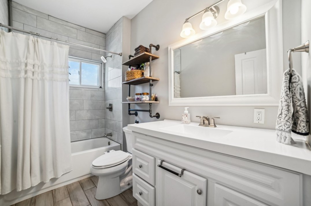 341 Amabell St, Pittsburgh PA 15211-1403 exterior