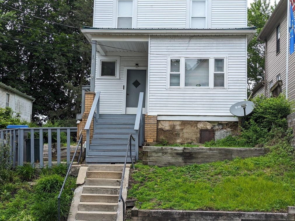 409 North Ave, Verona, PA 15147-1409