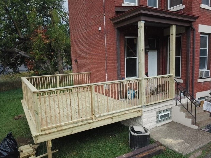 1917 Manhattan St, Pittsburgh, PA 15233-1141