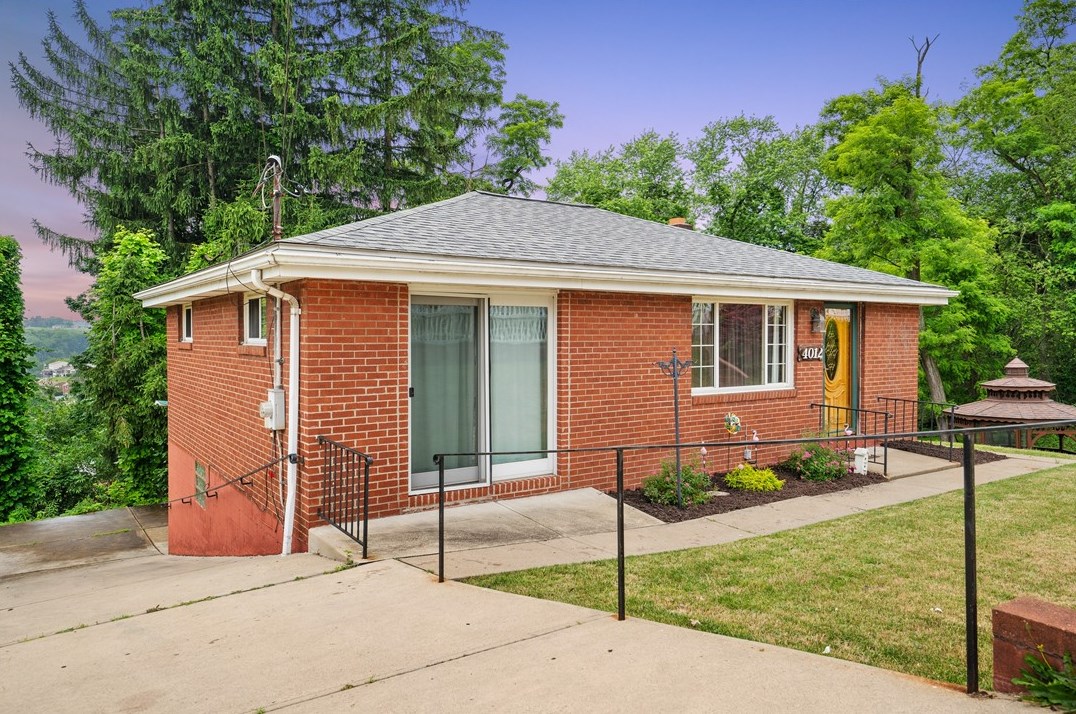 4012 Lebanon Church Rd, Pittsburgh, PA 15122-2715