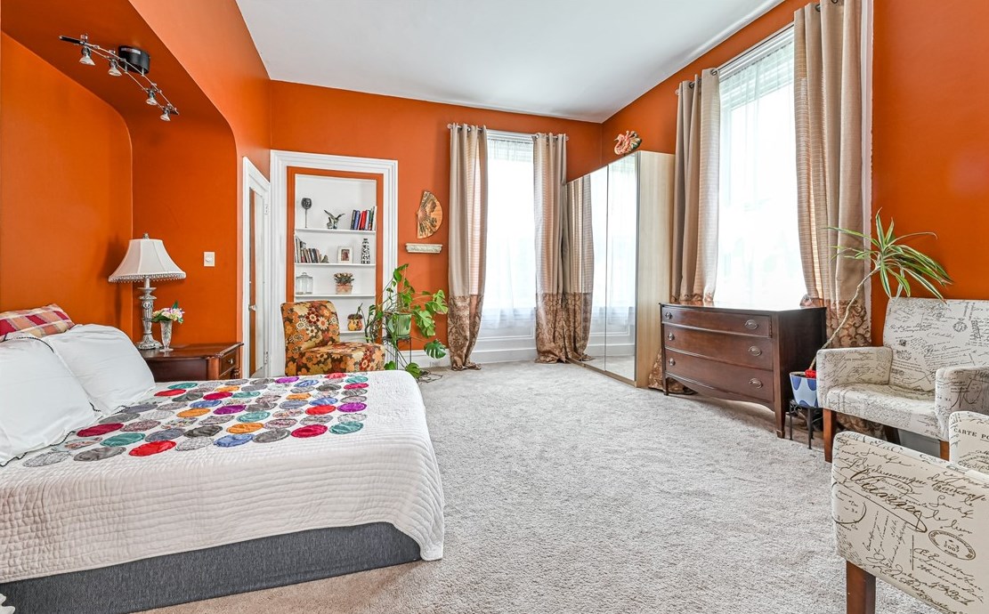 381 Friday Rd, Pittsburgh PA 15209-2111 exterior