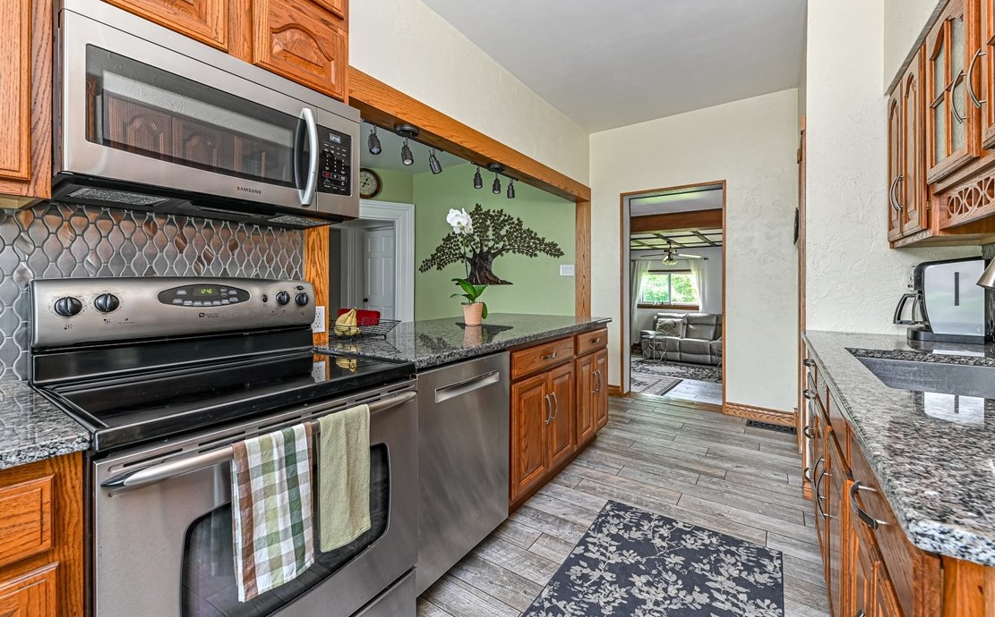 381 Friday Rd, Pittsburgh PA 15209-2111 exterior