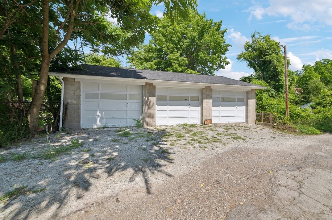 408 Burton Ave, Washington PA 15301-3304 exterior