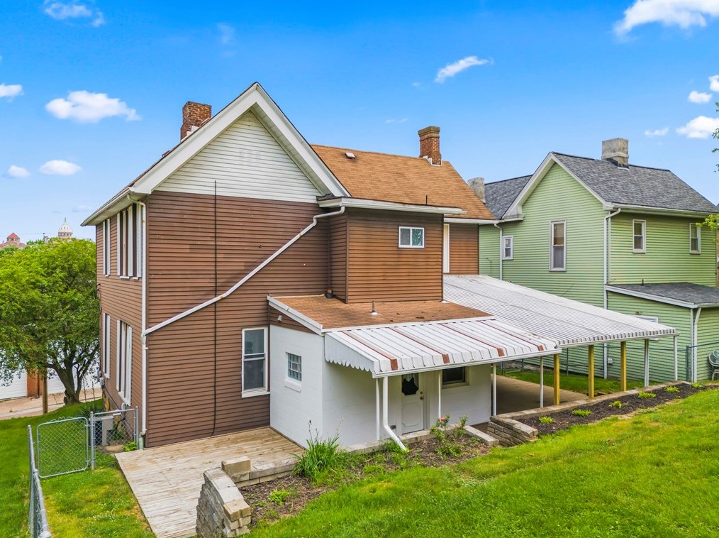 26 Prospect Ave, Washington PA  15301-5250 exterior