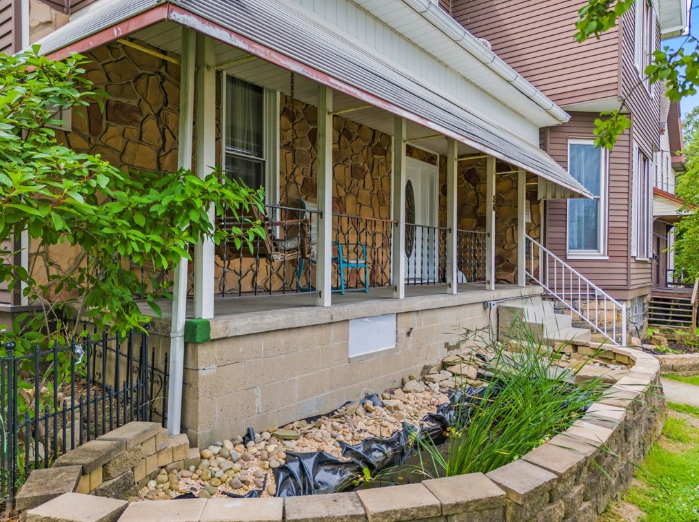 26 Prospect Ave, Washington, PA 15301-5126