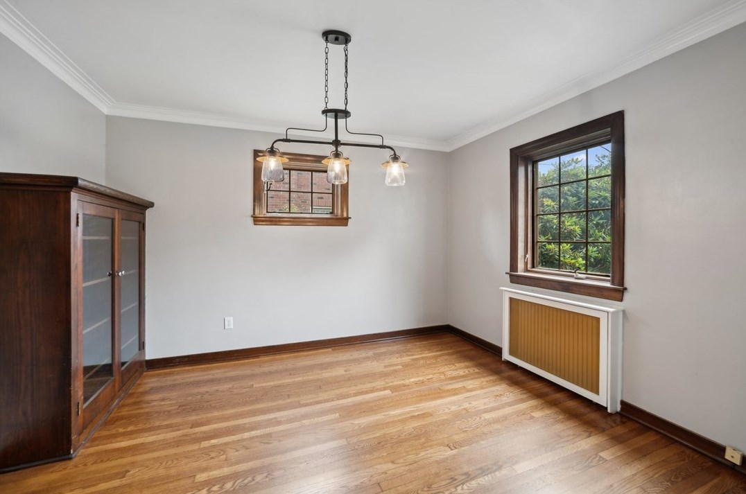 20 Love Pl, Pittsburgh PA 15218-1473 exterior