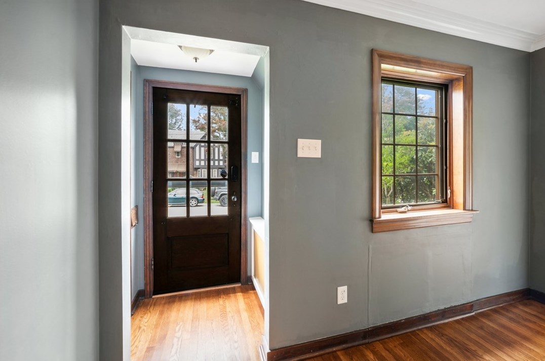 20 Love Pl, Pittsburgh PA 15218-1473 exterior