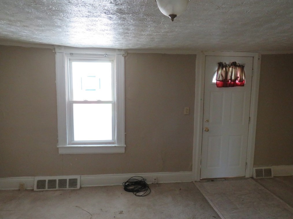 233 Lincoln St, Washington PA 15301-4048 exterior