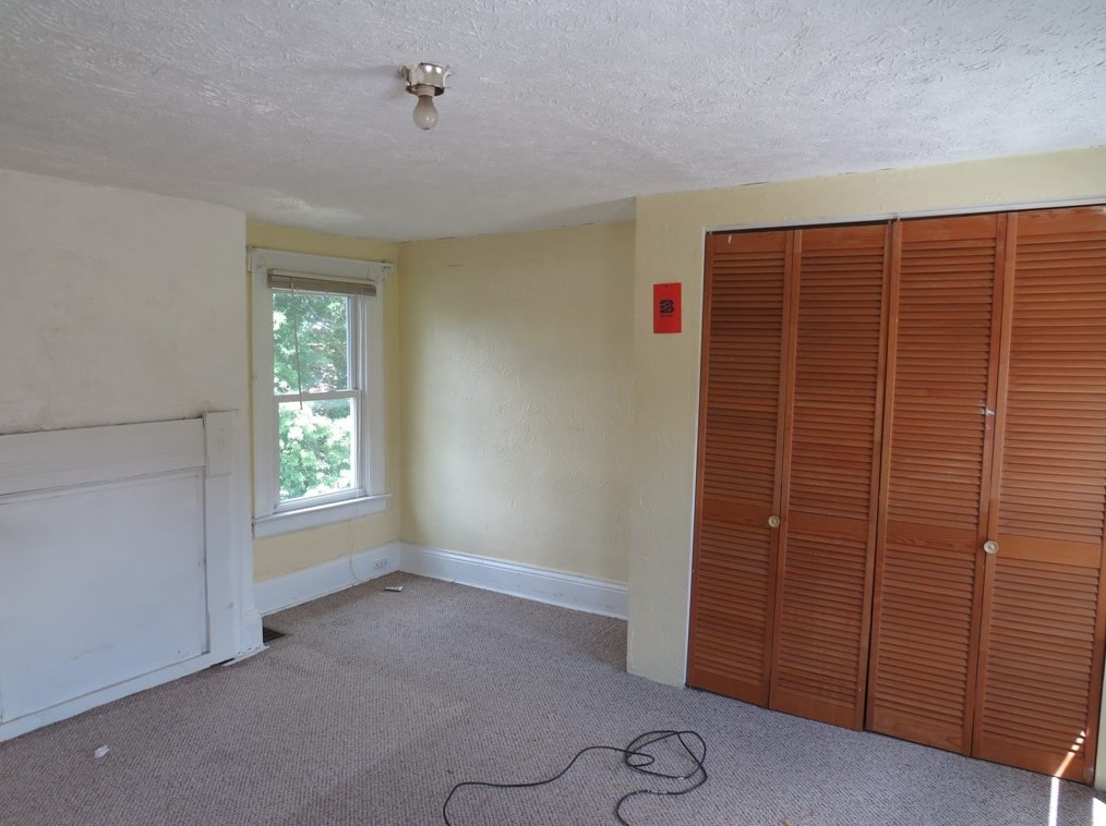 233 Lincoln St, Washington PA 15301-4048 exterior