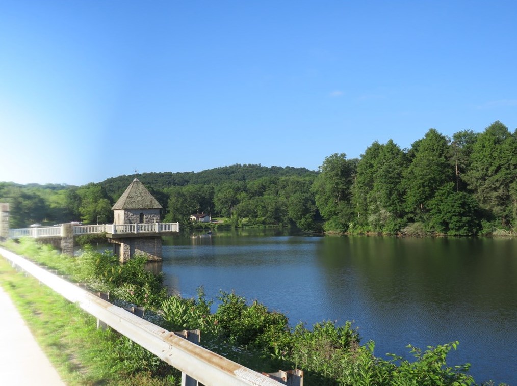 2154 Villa Dr, Gibsonia PA 15044-7473 exterior