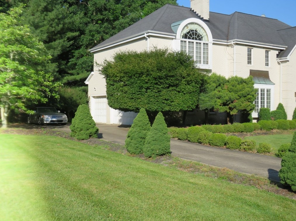 2154 Villa Dr, Gibsonia PA 15044-7473 exterior