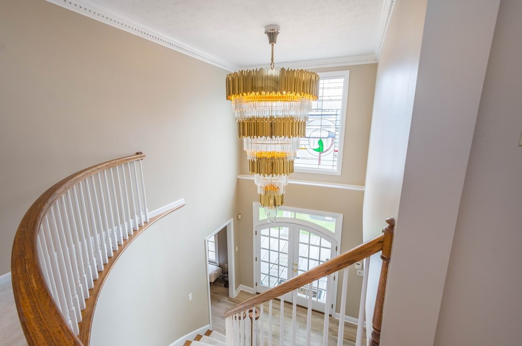 206 Lakeview Dr, Moon Twp PA 15108-9774 exterior