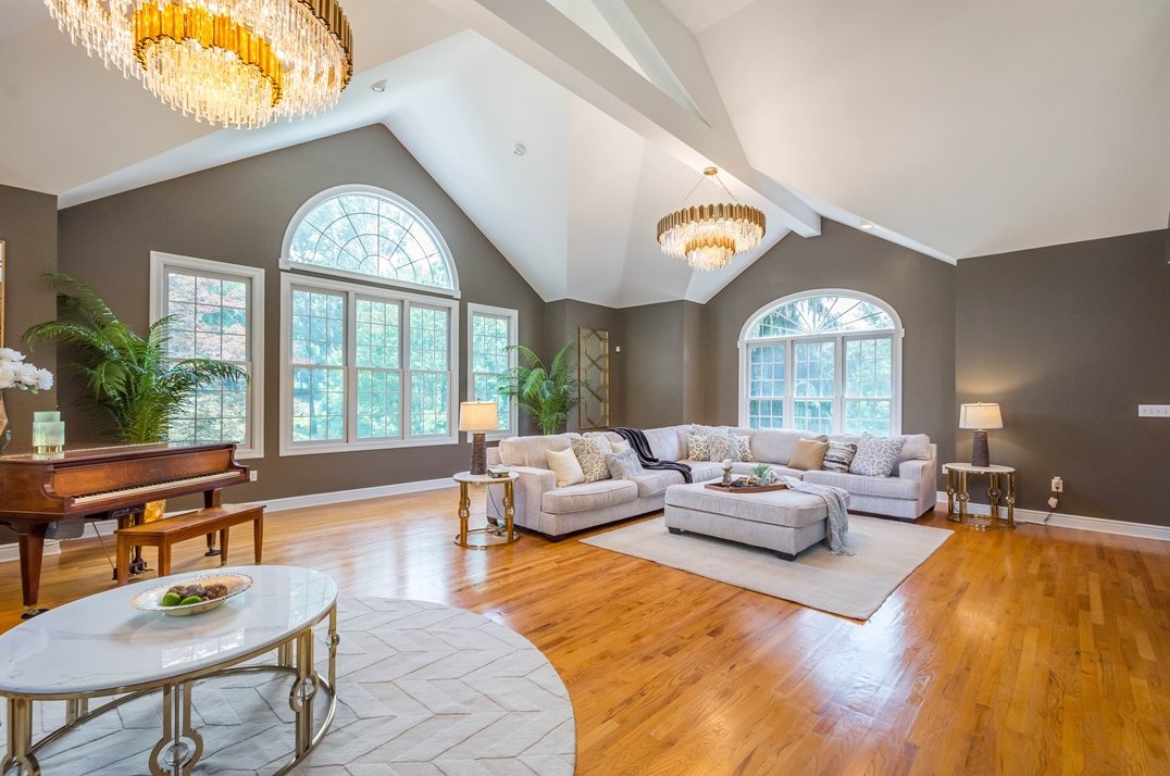 206 Lakeview Dr, Moon Twp PA 15108-9774 exterior