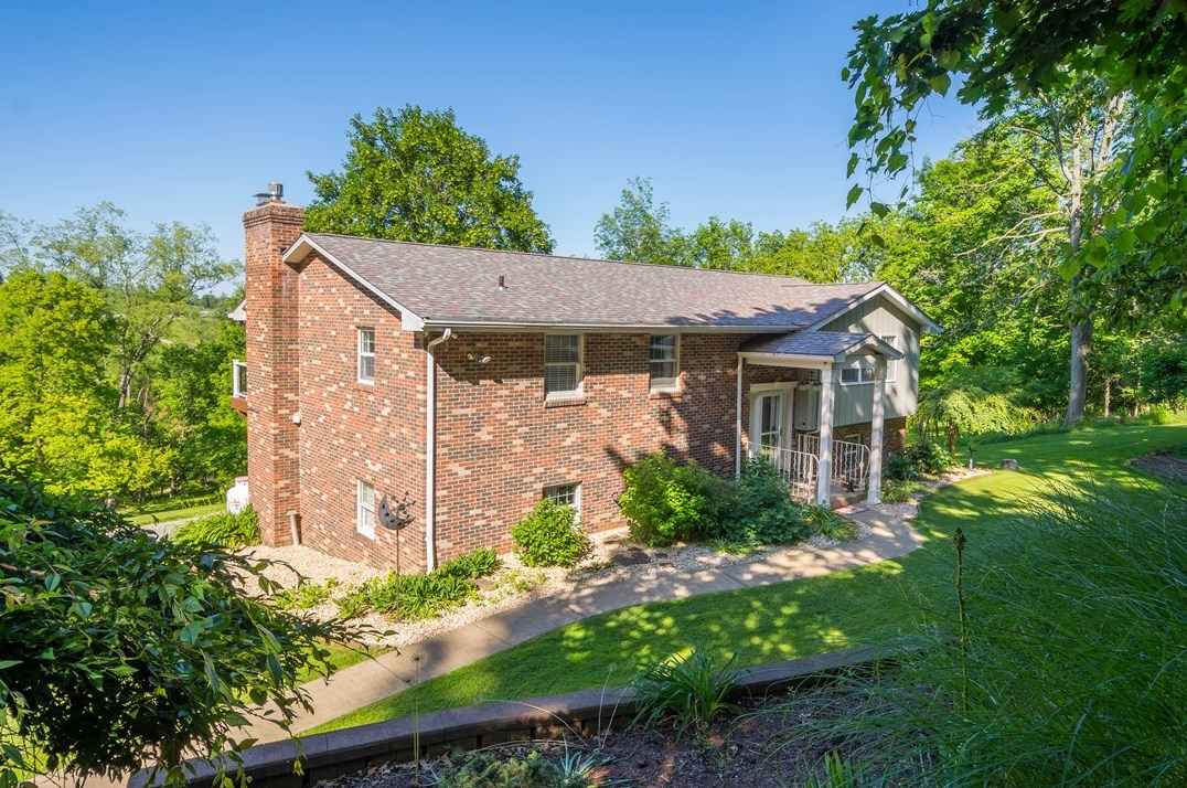 179 Prigg Rd, Washington, PA 15301-9321