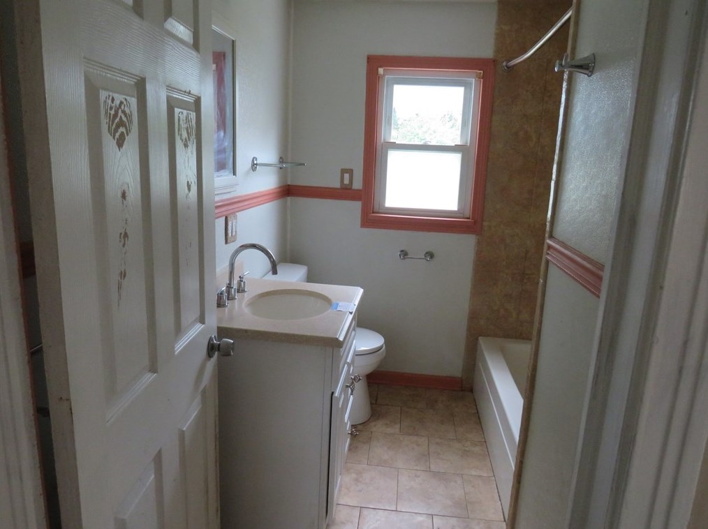210 Sunny Dr, Pittsburgh PA  15236-2665 exterior