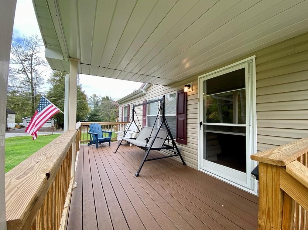 11294 N Lake Rd, Linesville, PA 16424