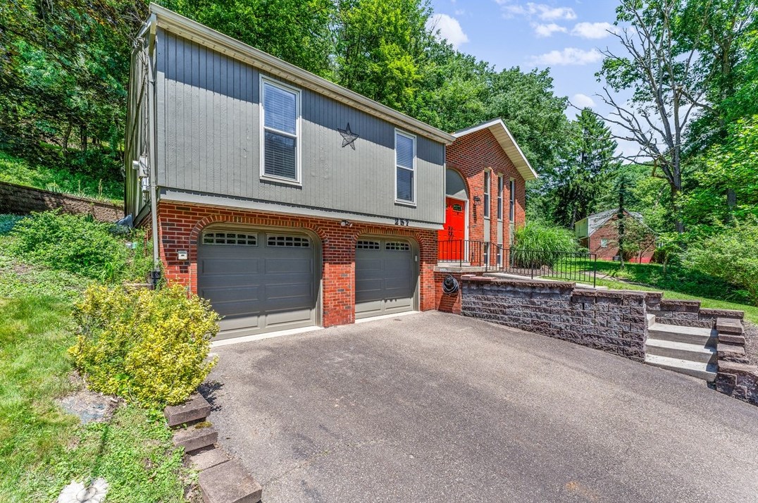 257 Sewickley Oakmont Rd, Pittsburgh PA 15237-1852 exterior