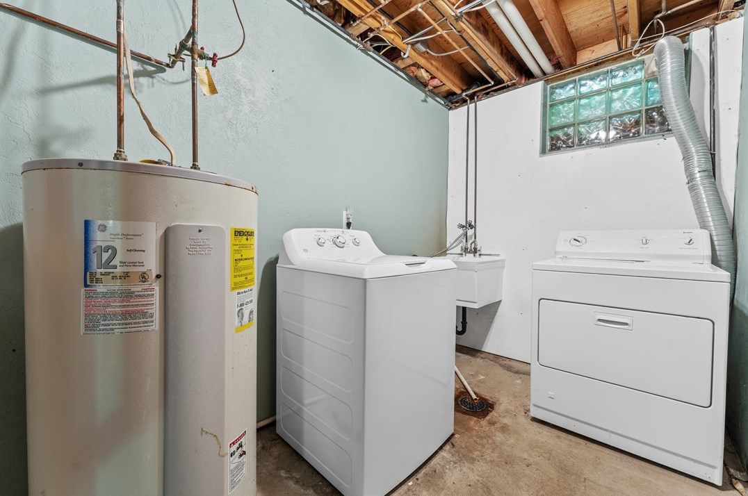 257 Sewickley Oakmont Rd, Pittsburgh PA 15237-1852 exterior