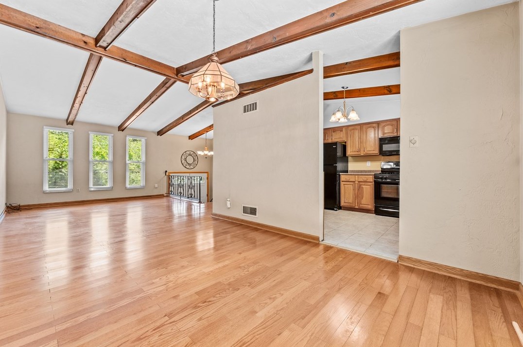 257 Sewickley Oakmont Rd, Pittsburgh PA 15237-1852 exterior