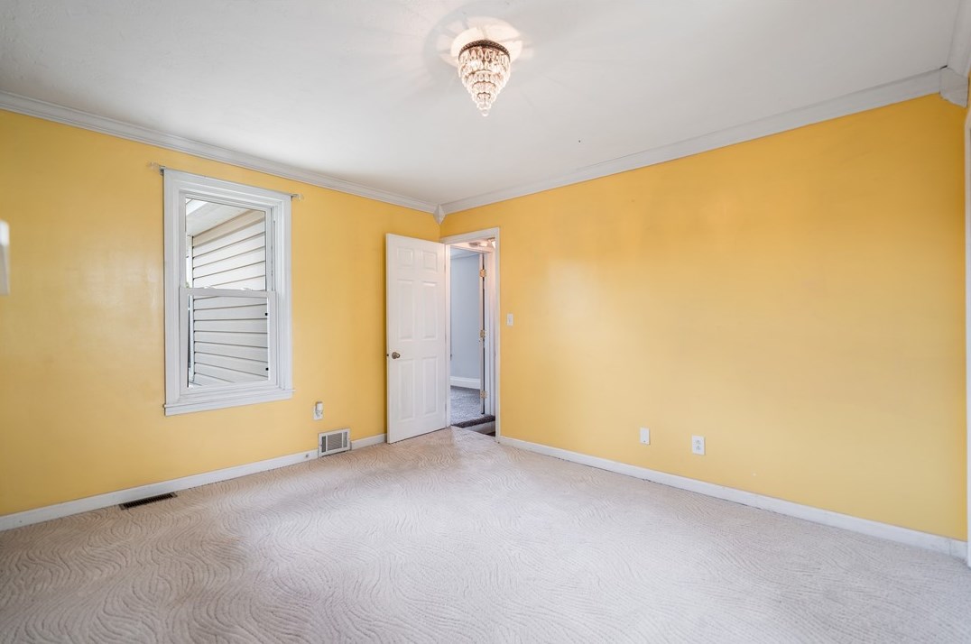 1002 Vine St, West Newton PA  15089-1445 exterior